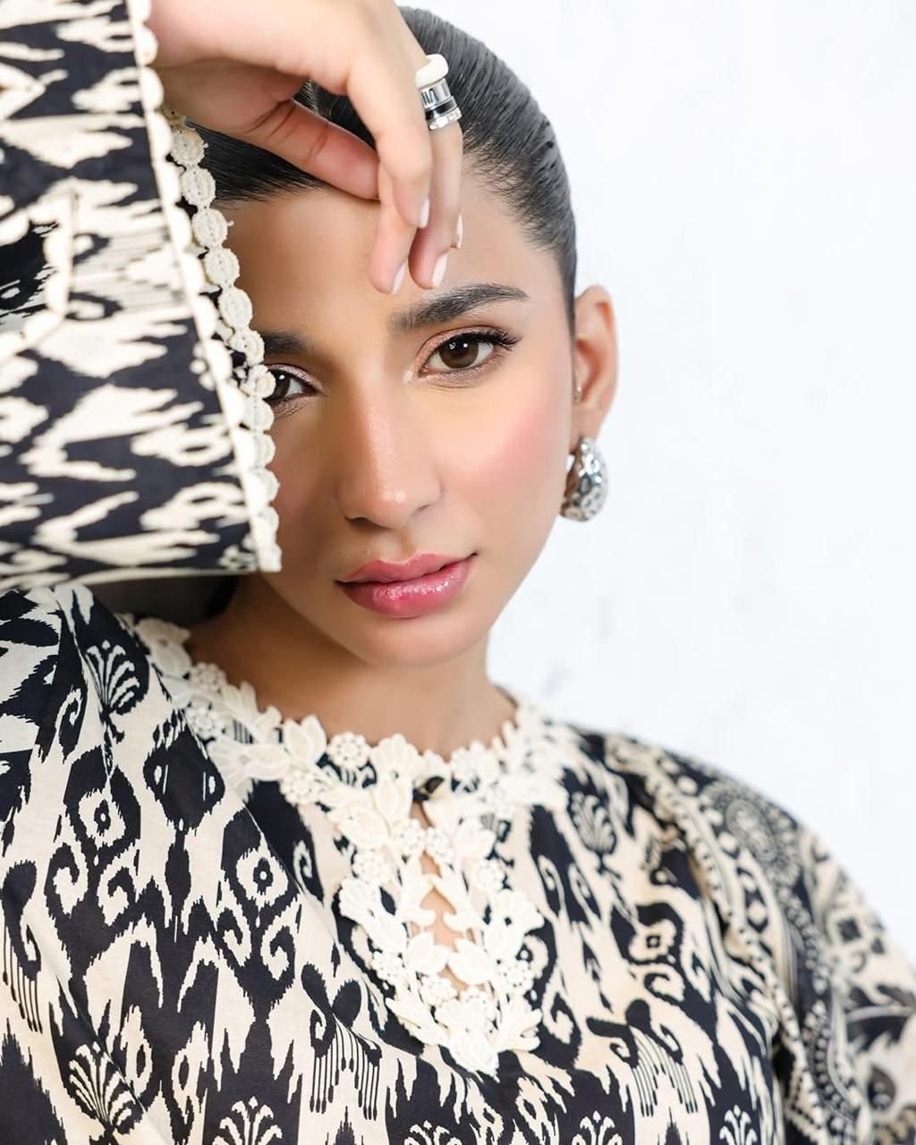 Cambric & Lawn 3-Piece Set