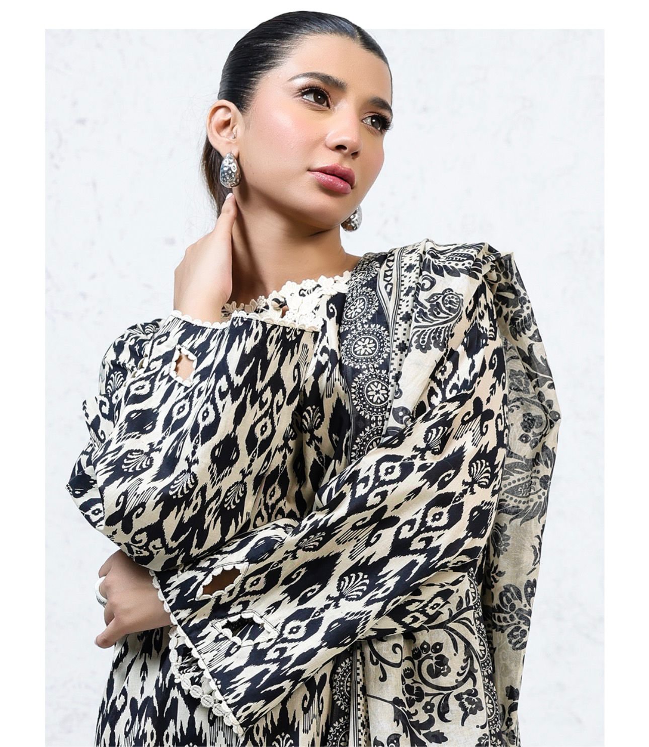 Cambric & Lawn 3-Piece Set - Image 3